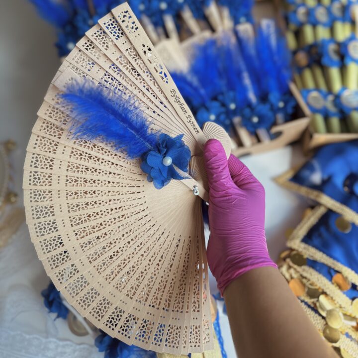 Ahşap Yelpaze-Tüylü Güllü Model (1 Adet)